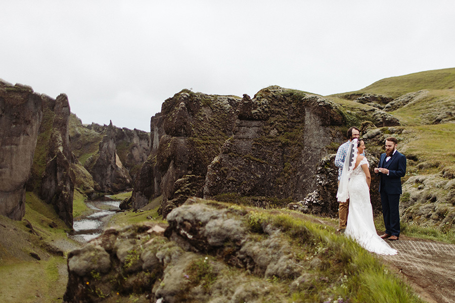 elopement in Iceland, intimate wedding, Iceland valley Fjaðrárgljúfur