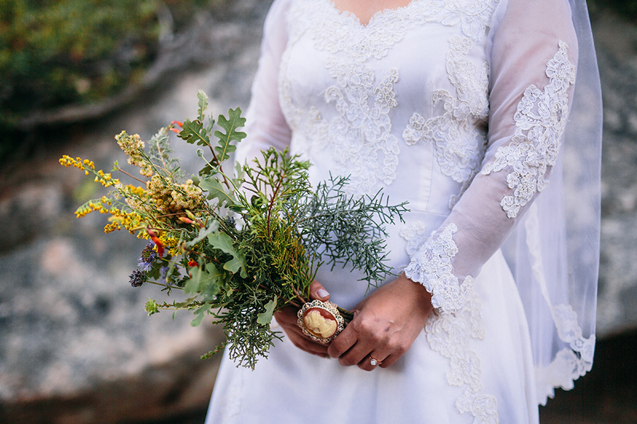 natural bridal bouquet