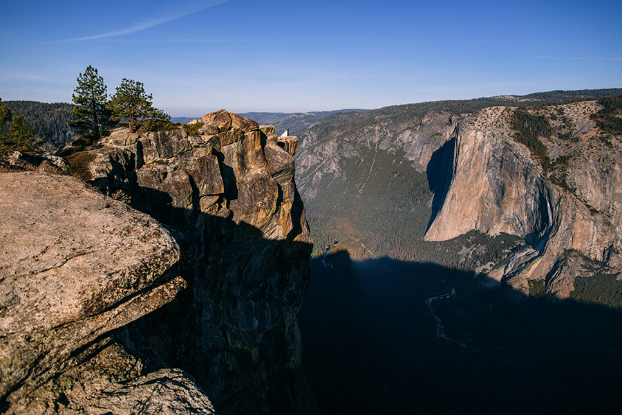 Bride and groom at Taft Point for their Yosemite Elopement